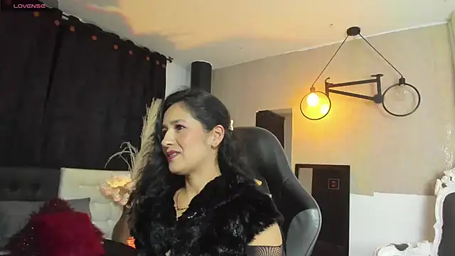 Chat +18 de Vicky_Angeel ao vivo