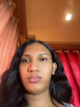 Chat +18 de slutty_aki ao vivo