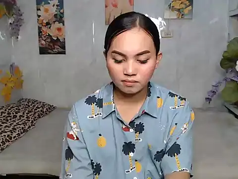 Онлайн чат XXX ur_asiankat