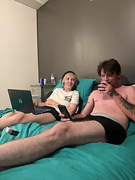 Mikes450's Live XXX Chat
