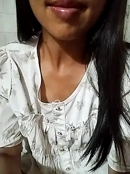 Chat XXX ao vivo de Helen-nn