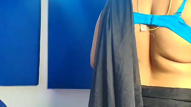 Anjali-Queen Chat XXX in diretta