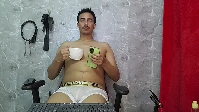 Austinjones7 live XXX chat
