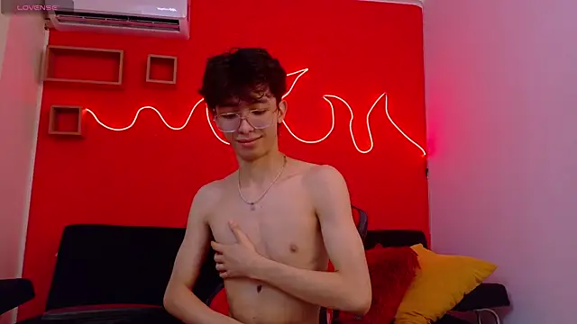 Онлайн чат XXX Twink_Sebas7