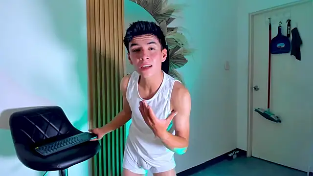 XXX chat uživo modela Vincent_Kane