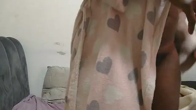 sluttylaura21's Live XXX Chat