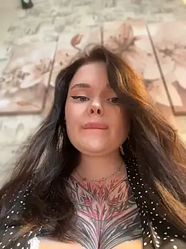 צ'אט XXX בשידור חי של MommyWantsPleasure