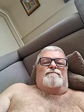 petvarad Adlı Modelin Canlı XXX Sohbeti