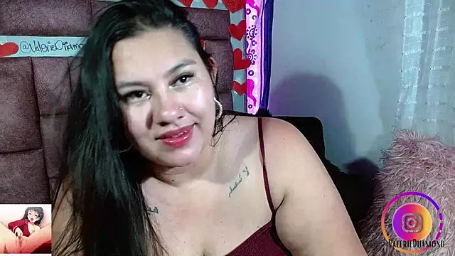צ'אט XXX בשידור חי של ValerieDiiamond