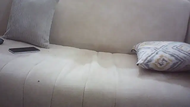 emmyteaz1 XXX чат на живо