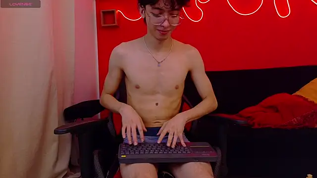 Chat +18 de Twink_Sebas7 ao vivo
