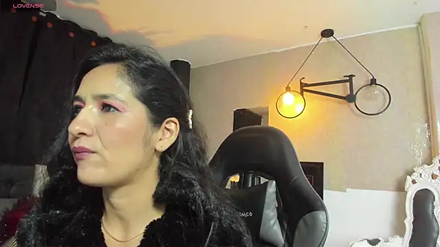 Chat +18 de Vicky_Angeel ao vivo