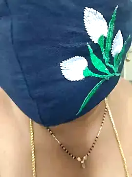 Chat XXX en directo de gaurika18