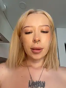 MaryChanXO Adlı Modelin Canlı XXX Sohbeti