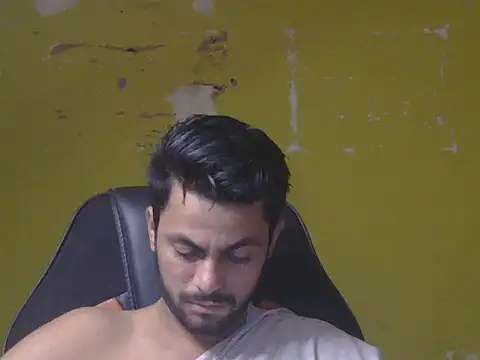 Stubborndesiboy Live XXX Chat