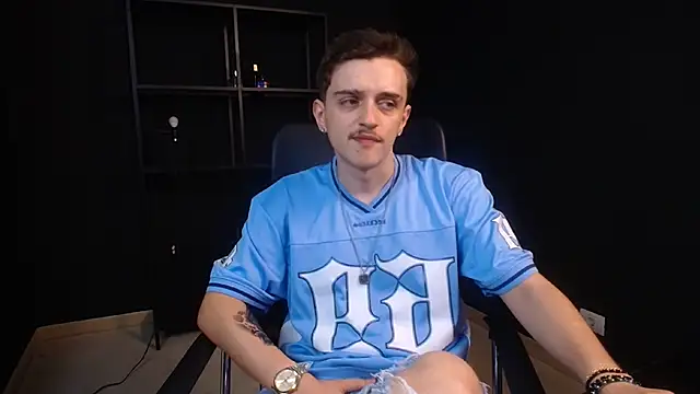 XXX chat uživo modela FelixStarkk