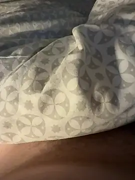slavebitch228's Webcam Show