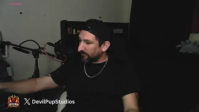 Chatroom XXX en direct de DevilPup75_