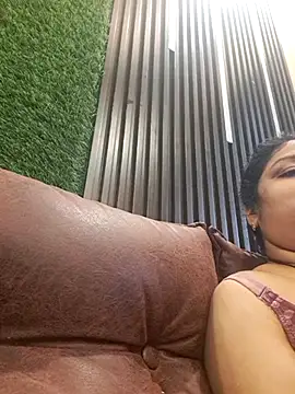XXX chat uživo modela SHANVII