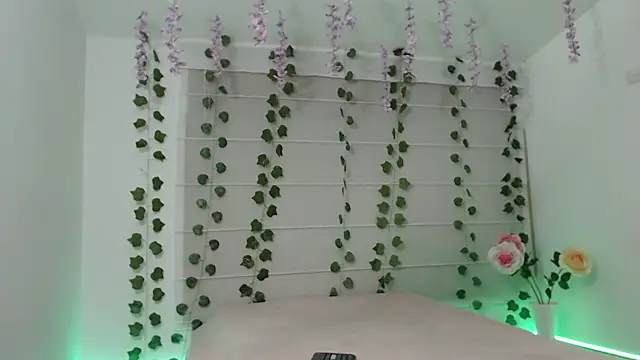 SarabubbieのライブXXXチャット