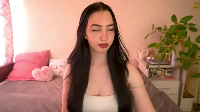 WildKittenX_ – Live XXX-chat