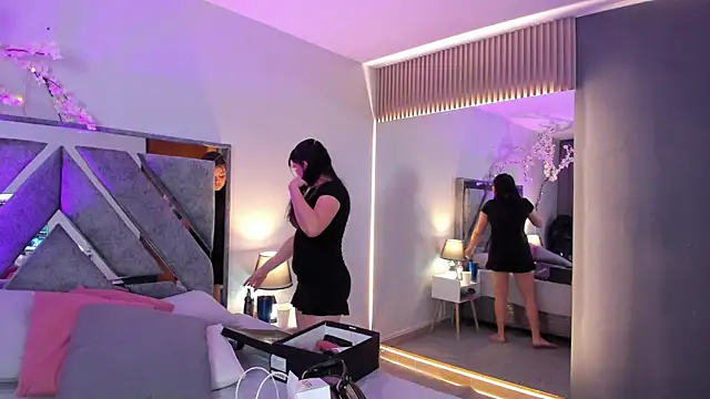 Astrid_williams Adlı Modelin Canlı XXX Sohbeti