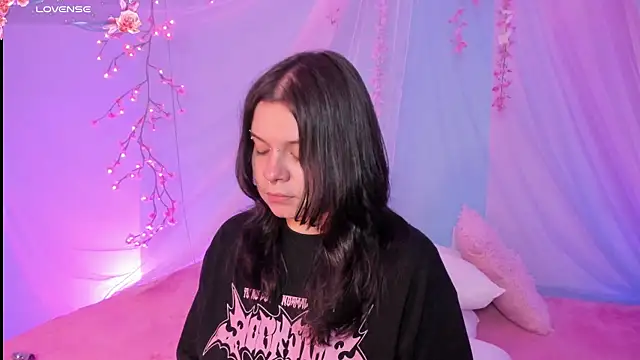 Mey_moon Adlı Modelin Canlı XXX Sohbeti