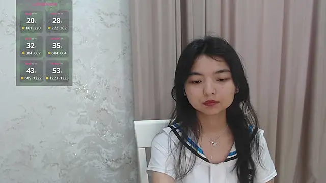 Shy_Kira Chat XXX in diretta
