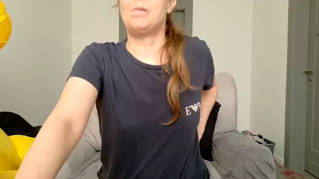 Chantalee élő XXX-chatje