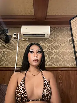 Show Webcam de hugecock_tamira