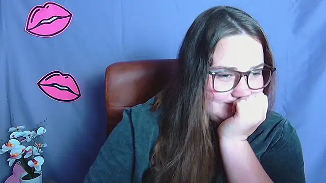 Онлайн чат XXX XX_Daniella_XX