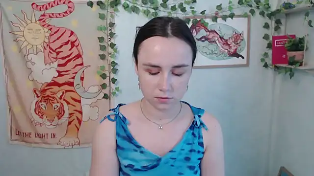 VeryVeryVeryShy_: онлайн-секс-чат