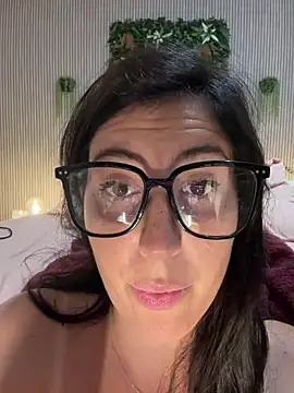 XXX chat uživo modela MysteryGirl__