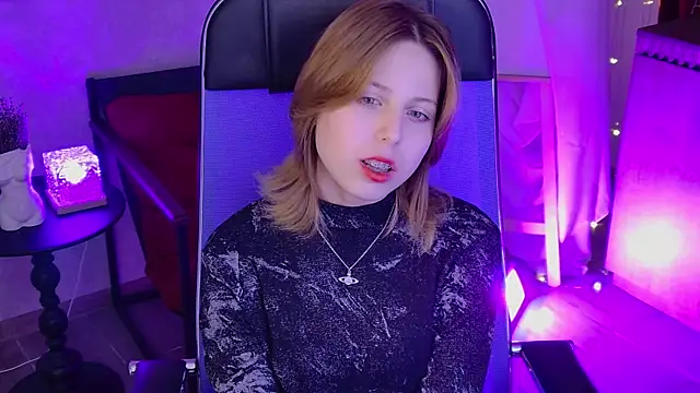 Chatroom XXX en direct de VivienneHebert