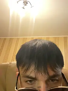 Chat +18 de Clark_Day ao vivo