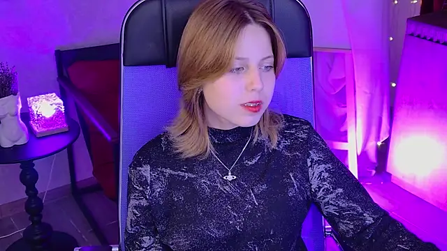Živý XXX chat VivienneHebert