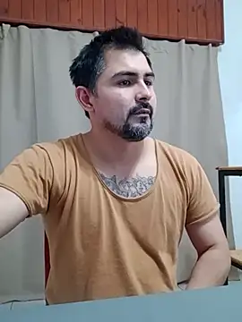 Bradd_32 – Naživo XXX chat