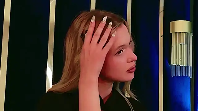 Beckie_White – Naživo XXX chat