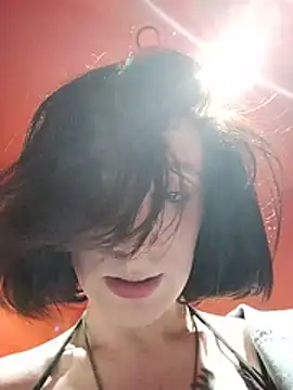 MickeQuinee Chat XXX in diretta