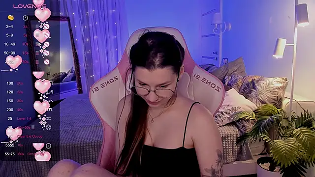 Chatroom XXX en direct de LinaBlossom_