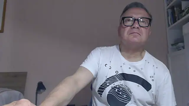 YOU6me's Live XXX Chat