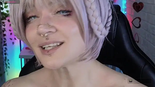 Mee-Meow's Live XXX Chat