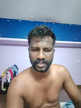 Paramkeerthi – Live XXX-chat