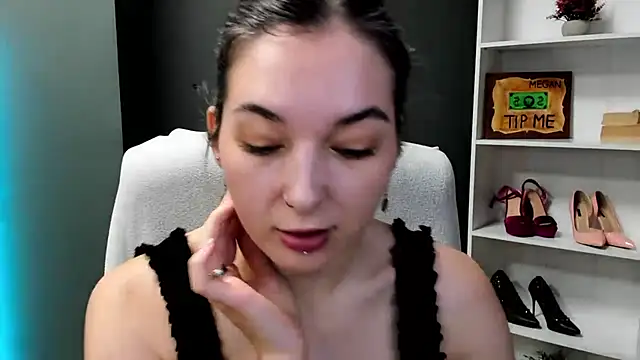Meagn_Extasy Adlı Modelin Canlı XXX Sohbeti