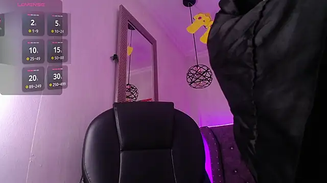 Amara_Davis1 লাইভ XXX চ্যাট