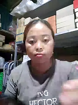 Chat +18 de Yee_Yee1 ao vivo