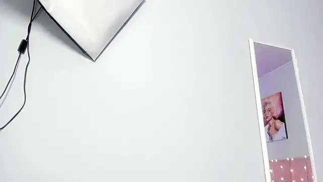 ScarletGV's Live XXX Chat
