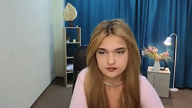 Chat +18 de SageWillmott ao vivo