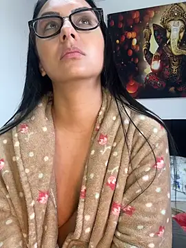Show de bbzinharosa na webcam
