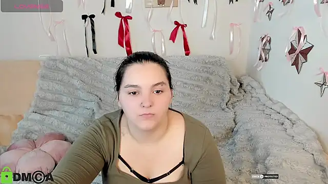 Chat +18 de MonikaMooon ao vivo